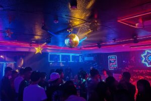 Nightlife in ZIP Bar & Lounge