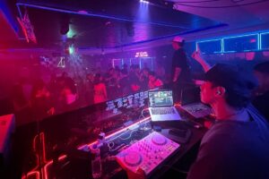 ZIP Bar & Lounge DJ spot