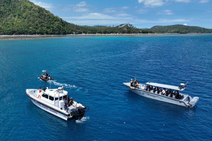 boating around sarangani area