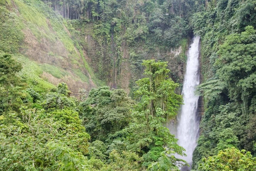 falls in lake sebu