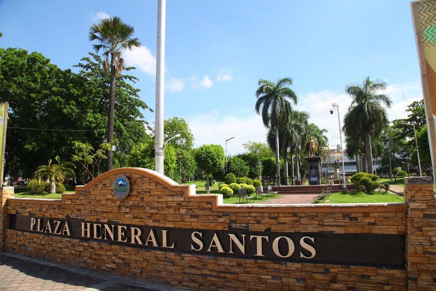 plaza heneral santos in gensan