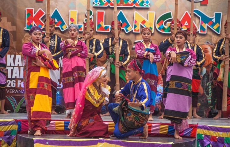 kalilangan festival