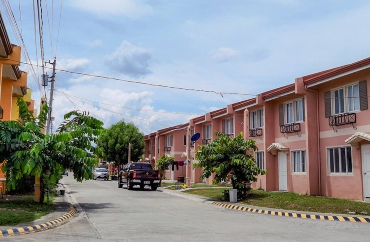 lessandra subdivision