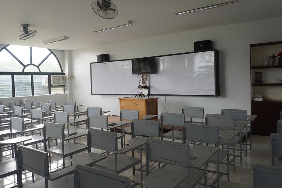 notre dame classroom in gensan